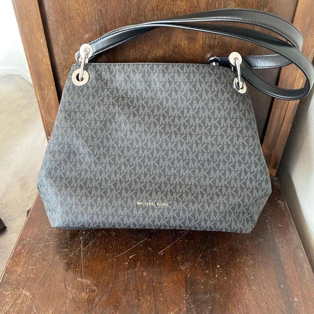 Brand new never used Michael Kors bag